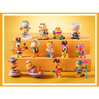 POPMART GARFIELD FUTURE FANTASY SERIES/ GARFIELD未來幻想系列