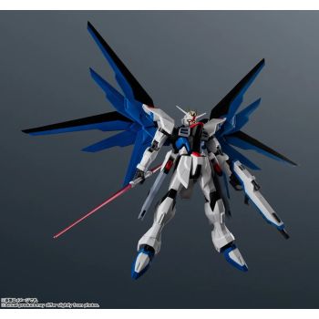 預售- [GUNDAM UNIVERSE] 自由高達 -新版-